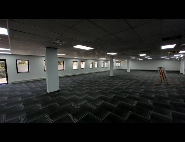 697M² OFFICE TO LET IN RIVONIA